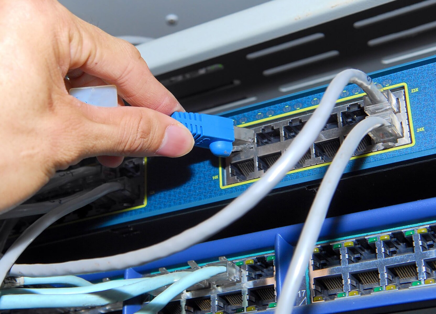 How To Hook Up A Network Switch