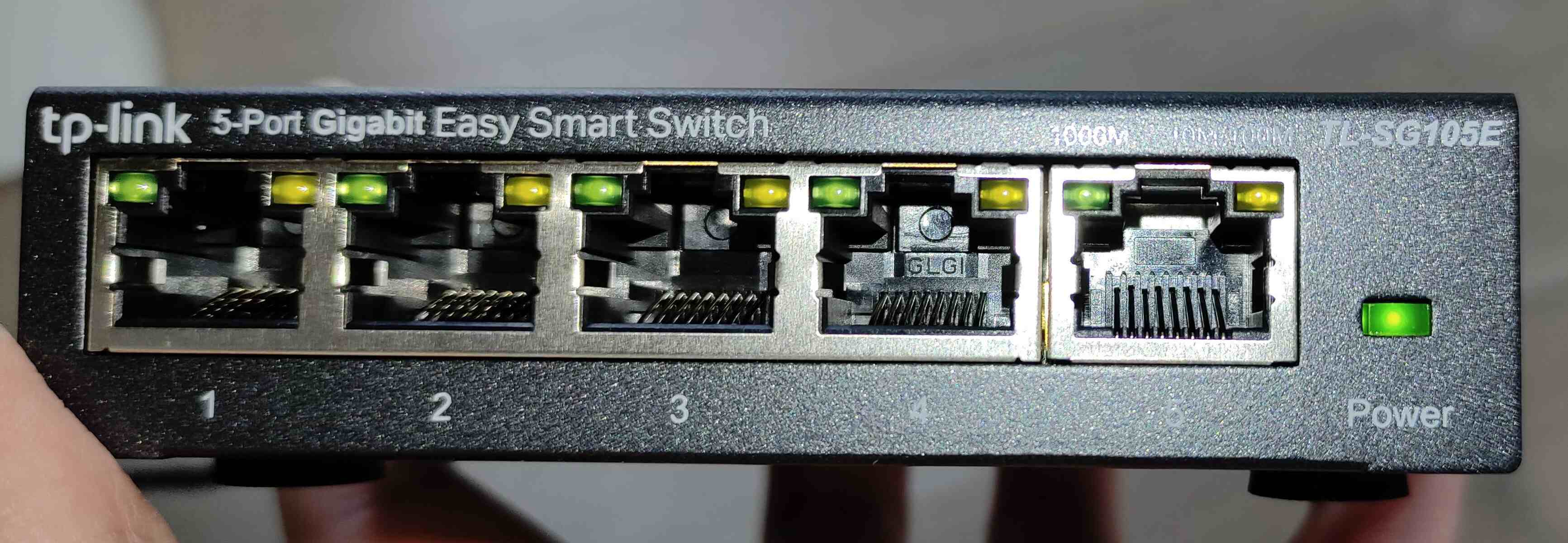 How To Identify Ports On A Network Switch, Router, And Server