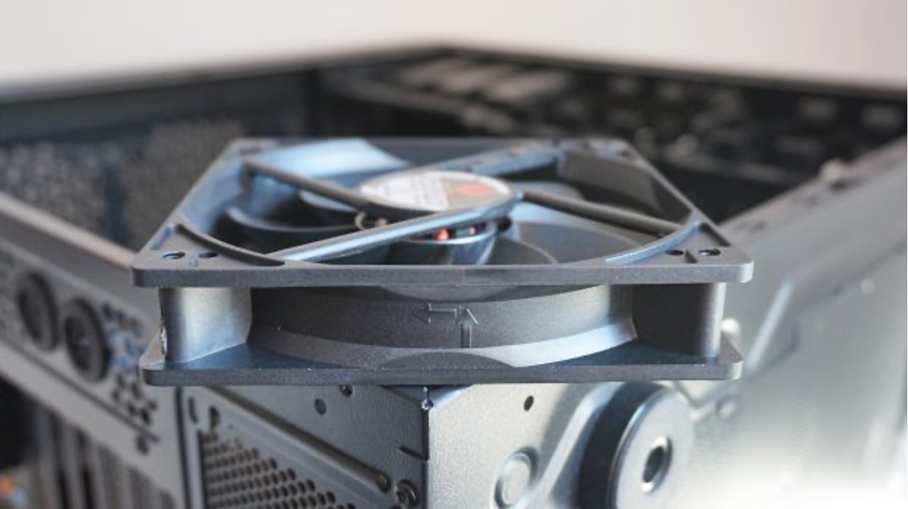 how-to-install-case-fan-as-intake