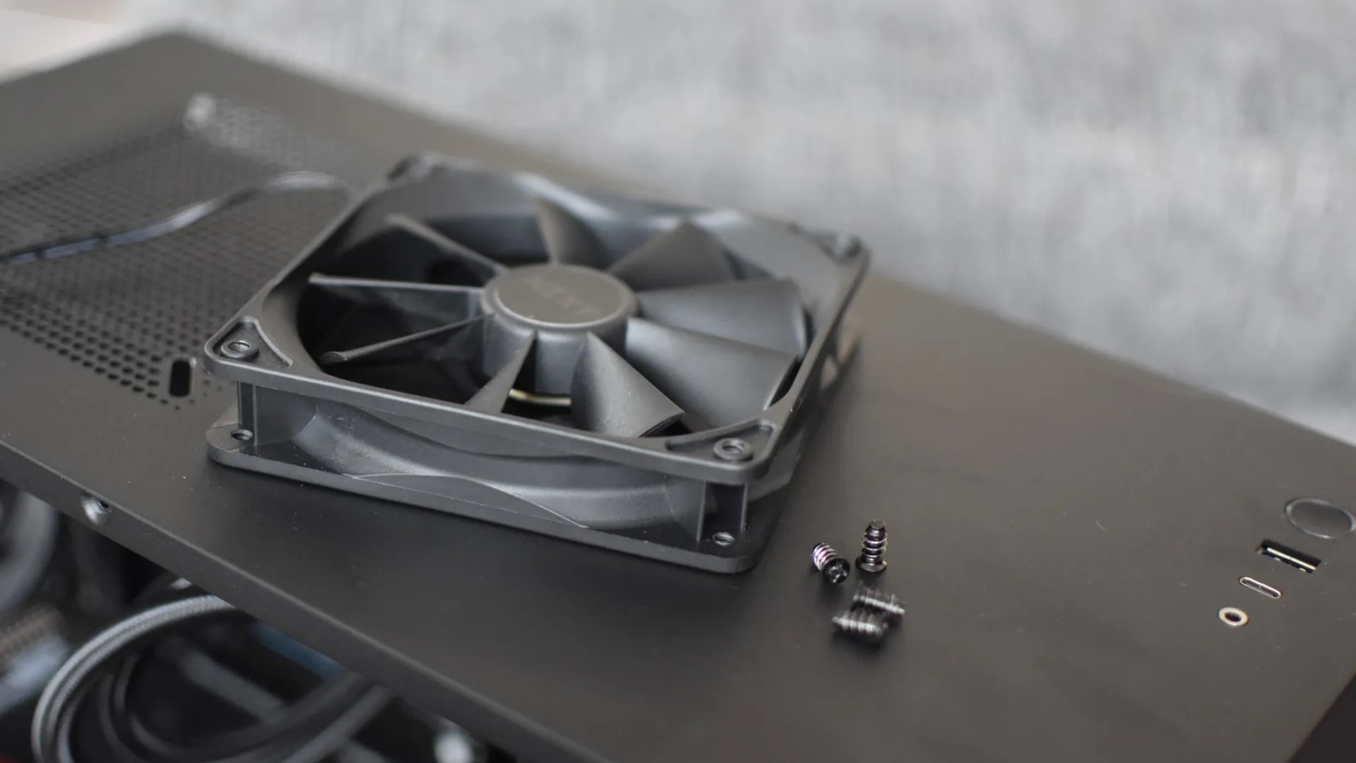 How To Install Computer Case Fan Screw That Won’t Fit