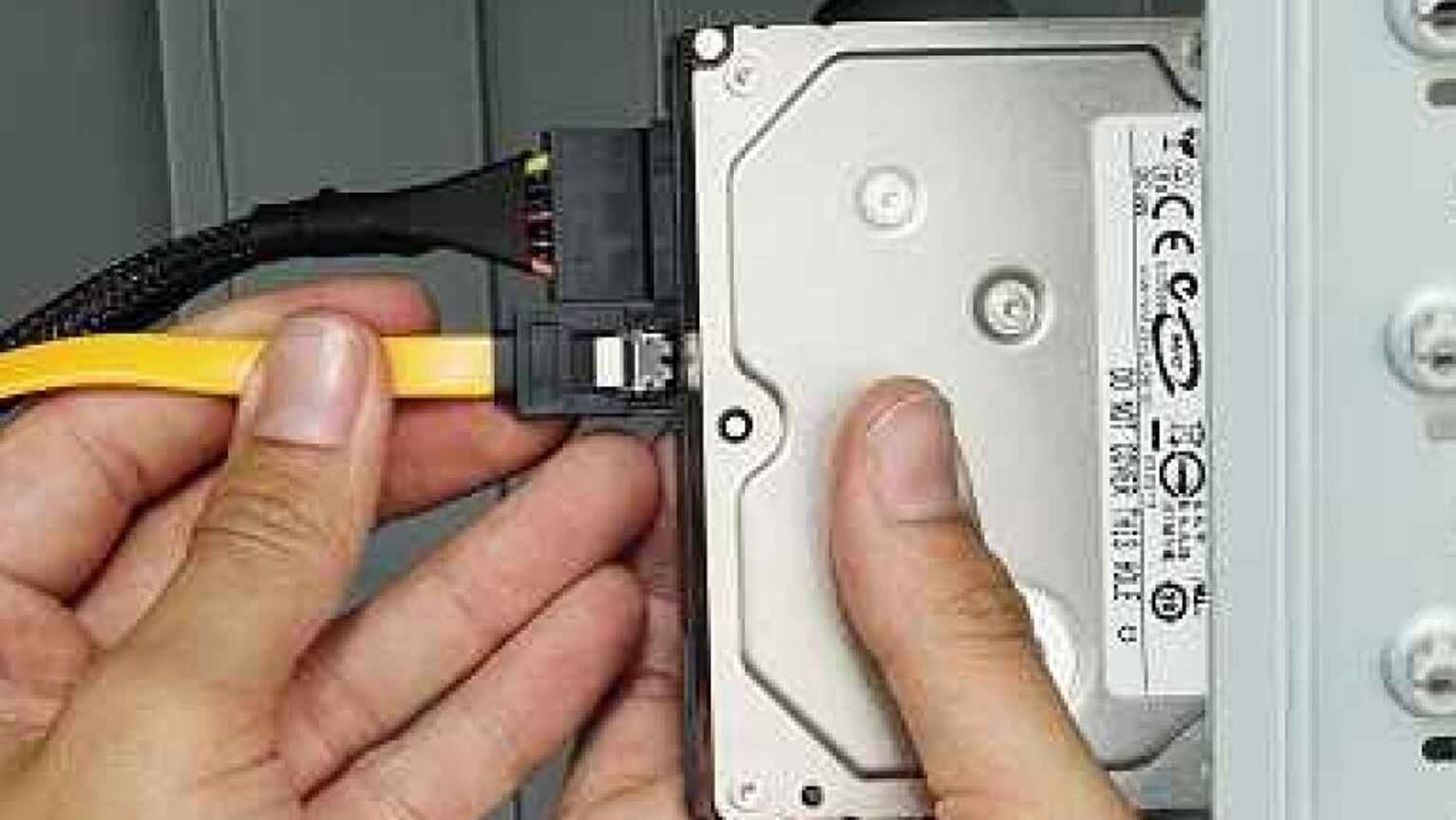 How To Install Hard Disk Drive In PC