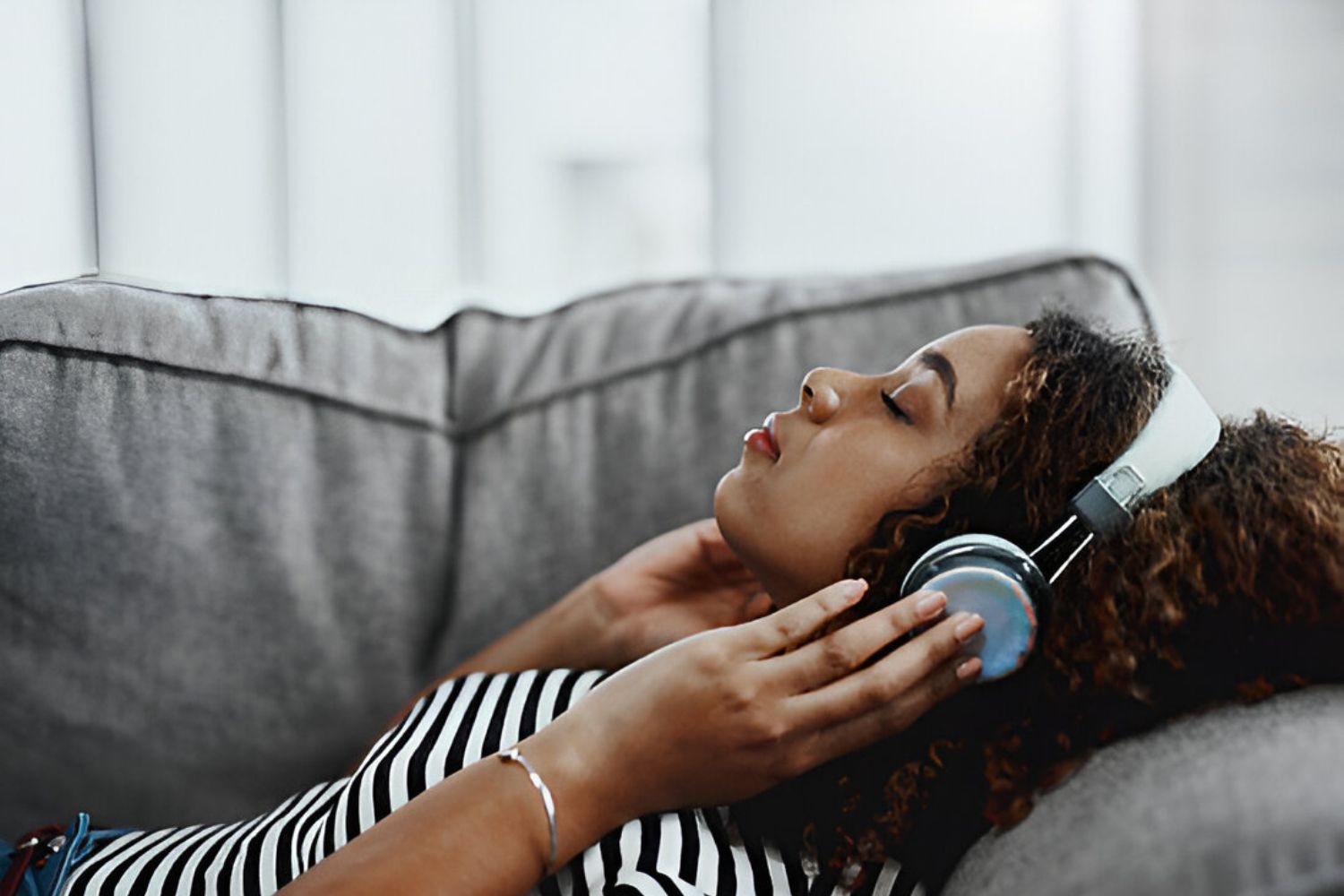 How To Lay On Your Side With Over-Ear Headphones