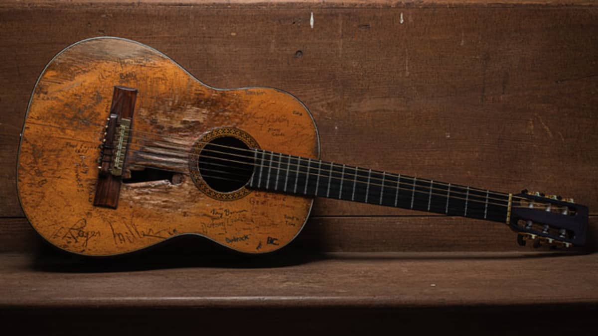 How To Make An Acoustic Guitar Sound Better