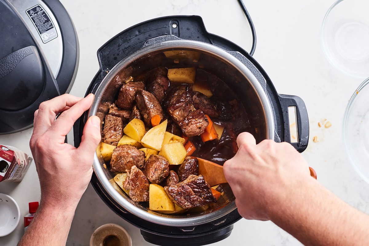 how-to-make-beef-stew-in-an-electric-pressure-cooker