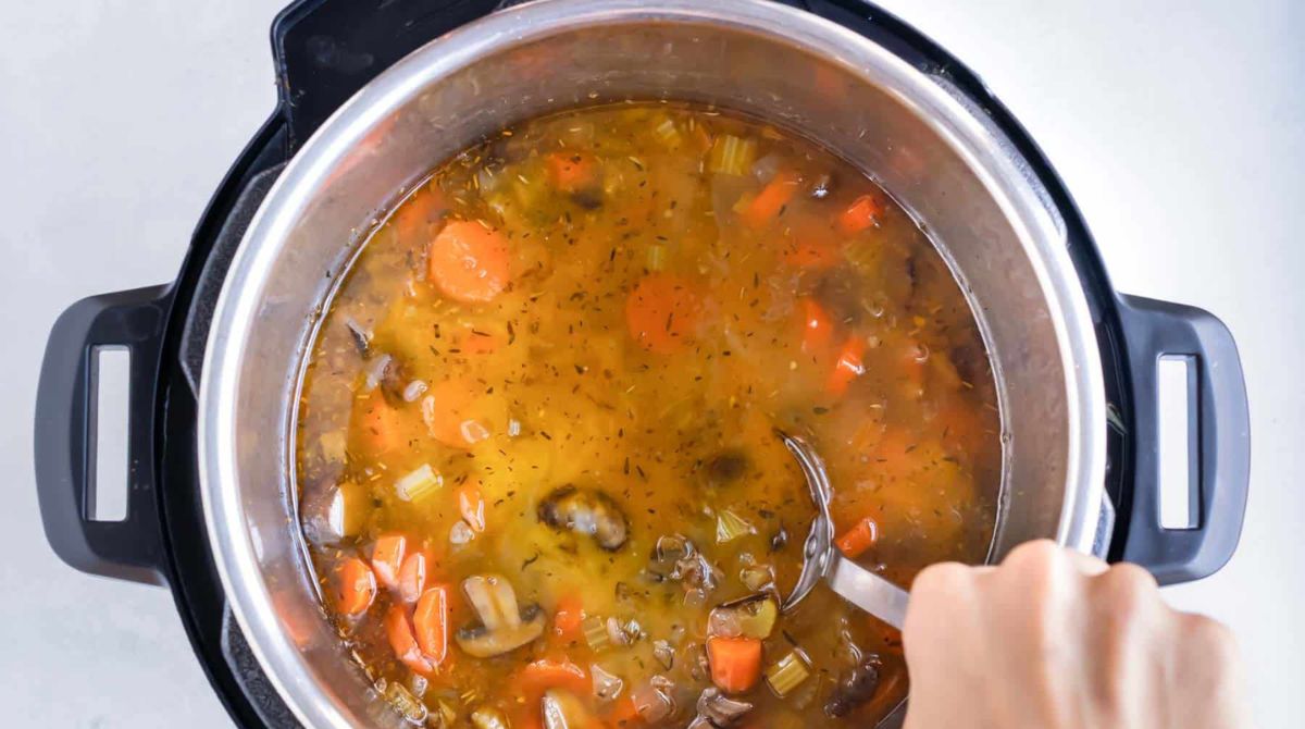 how-to-make-soup-in-an-electric-pressure-cooker