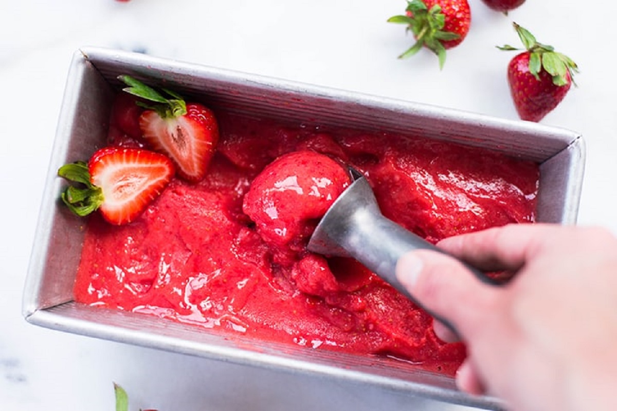How To Make Strawberry Sorbet In An Ice Cream Maker