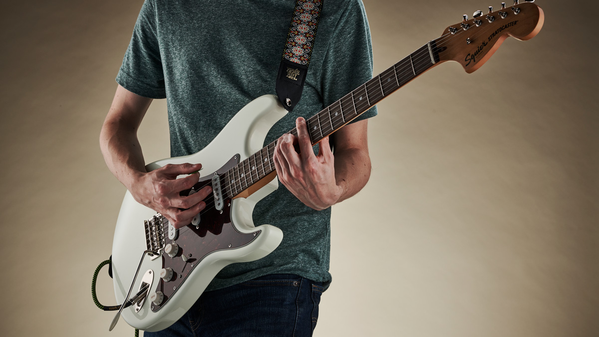 How To Play An Electric Guitar