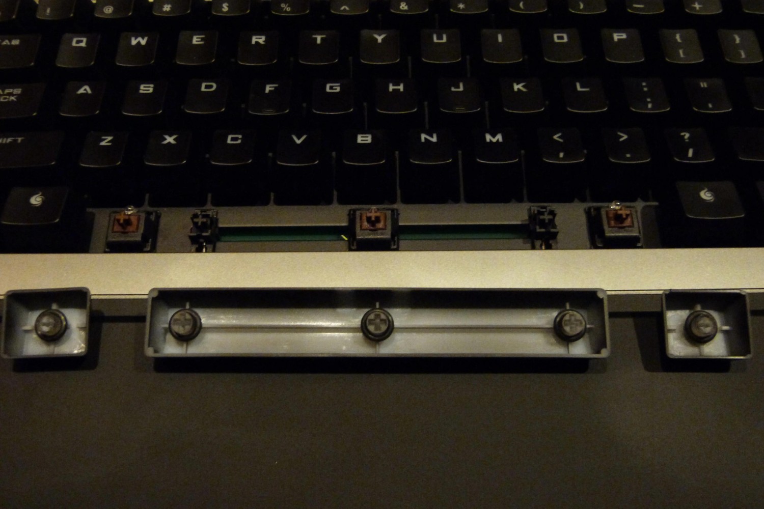 How To Put The Spacebar Back On A Mechanical Keyboard