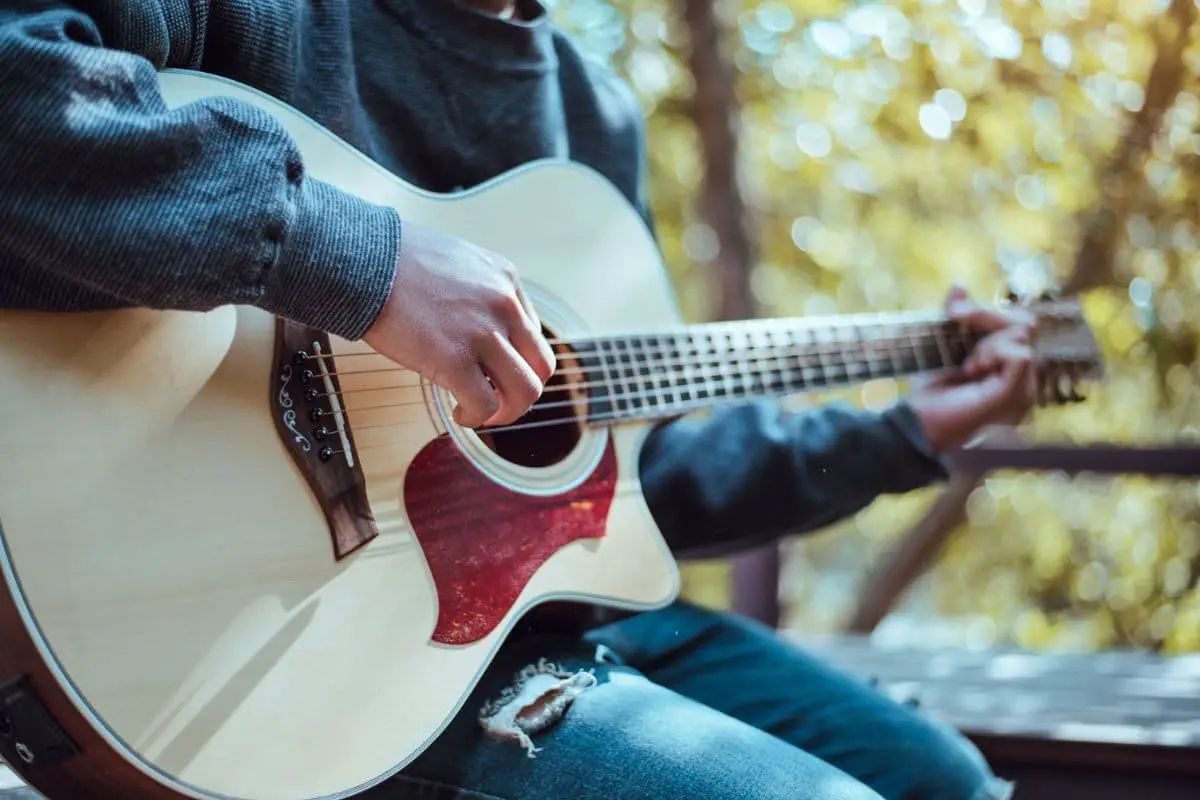 How To Quiet An Acoustic Guitar