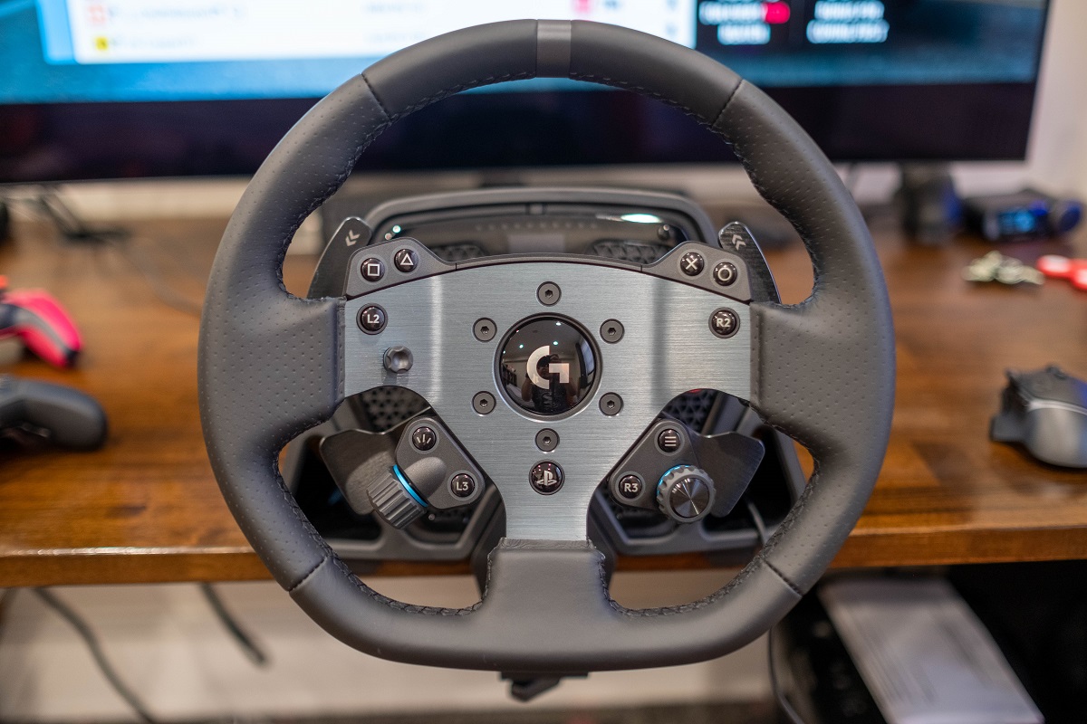 How To Replace The Racing Wheel On Logitech