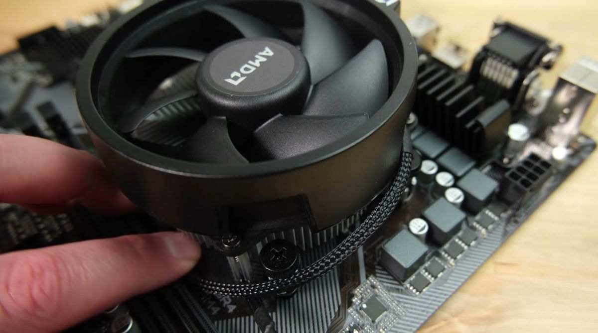 How To Screw CPU Cooler