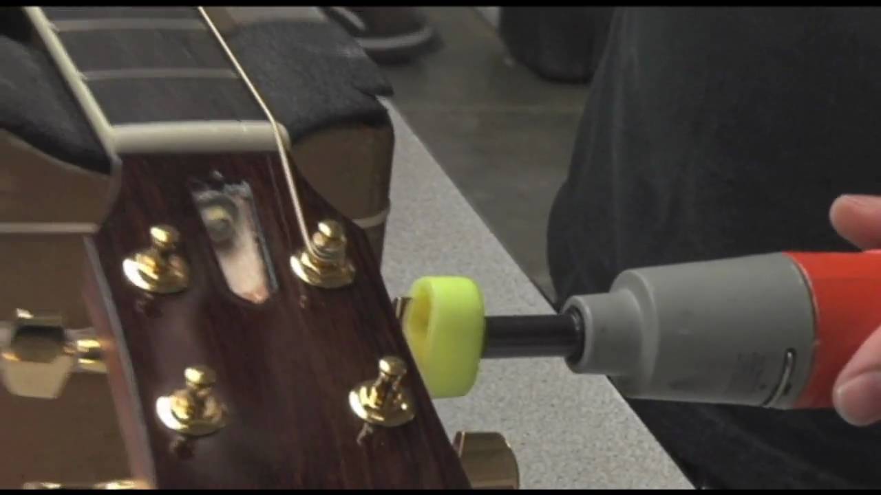 how-to-string-an-electric-guitar-with-elixir-strings