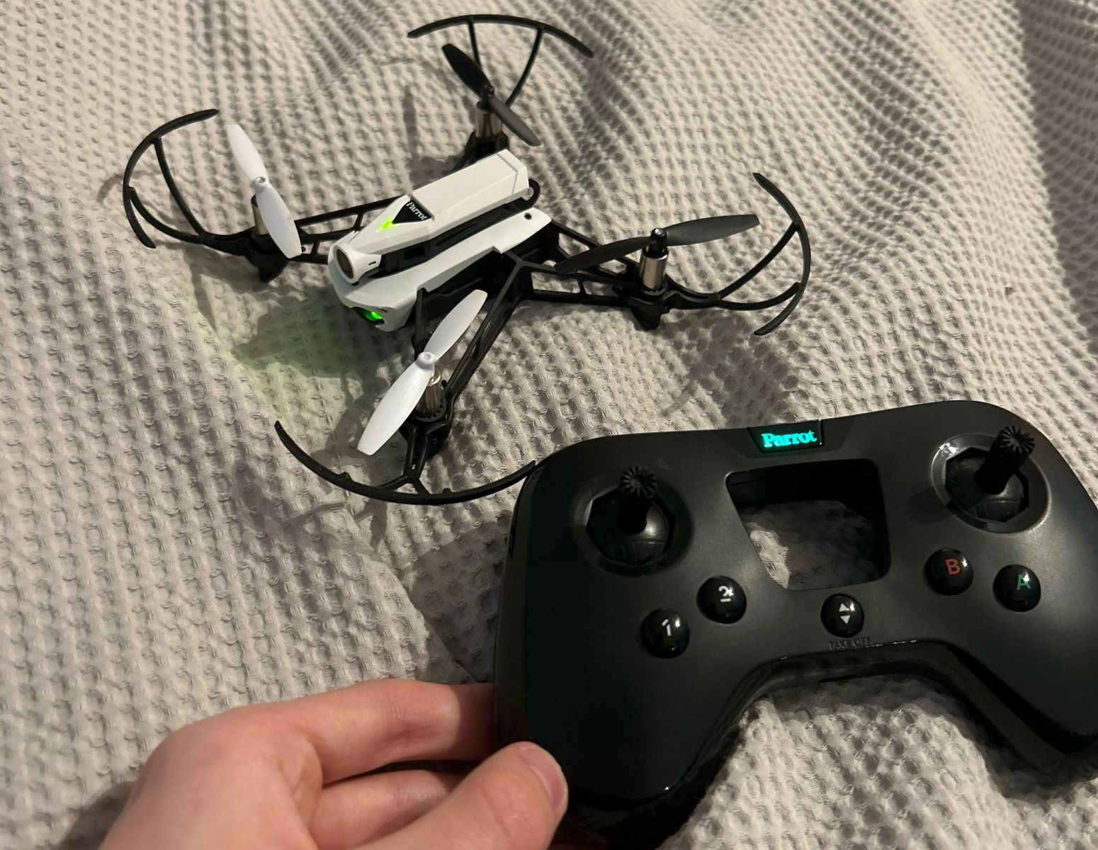 how-to-use-a-bluetooth-game-controller-with-parrot-drone