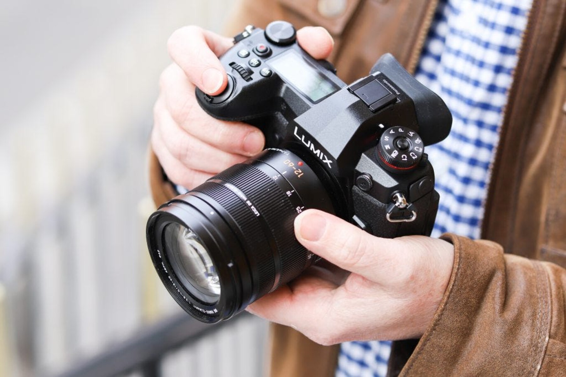 How To Use A Mirrorless Camera
