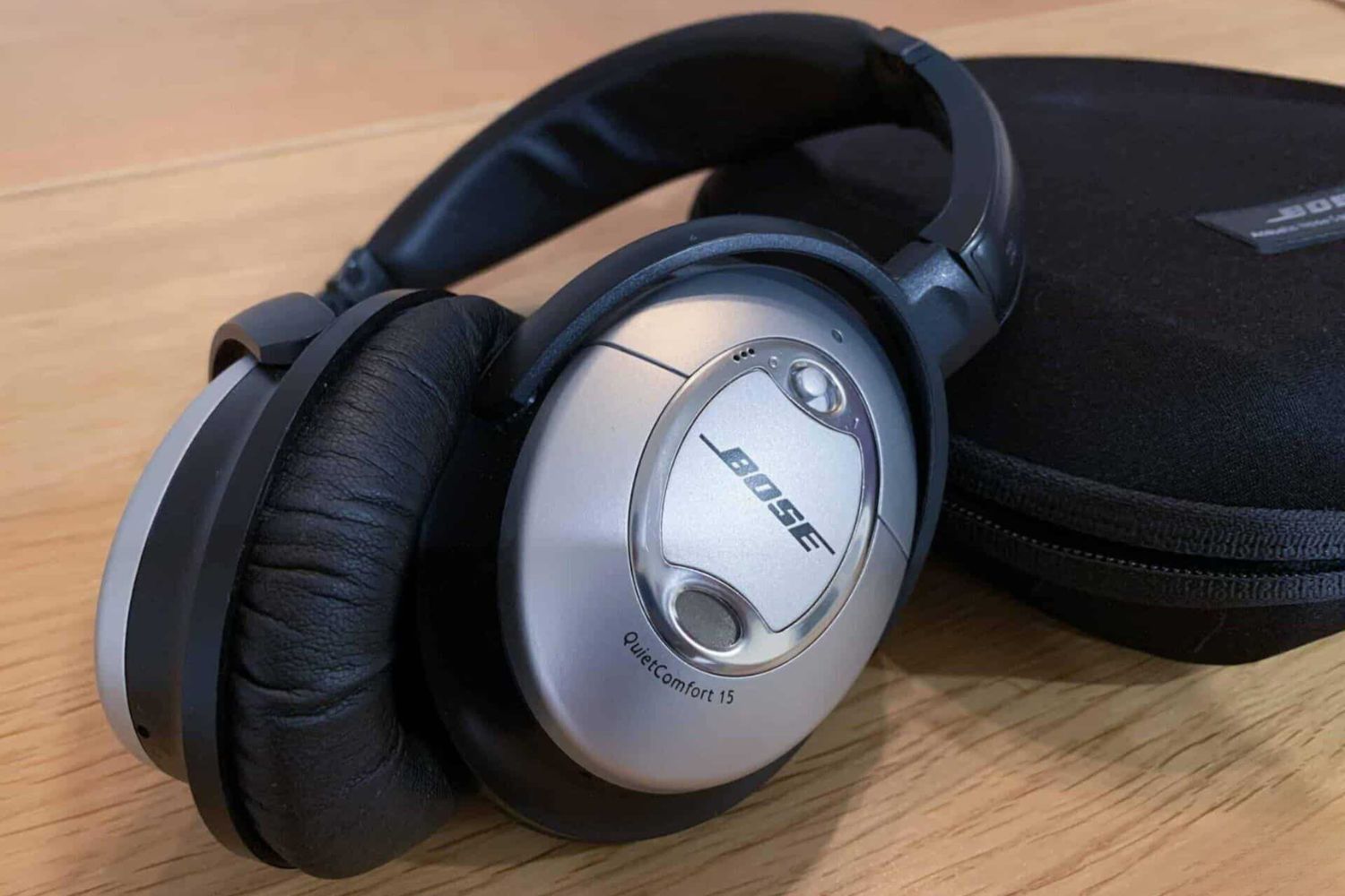 how-to-use-bose-quiet-15-noise-cancelling-headphones