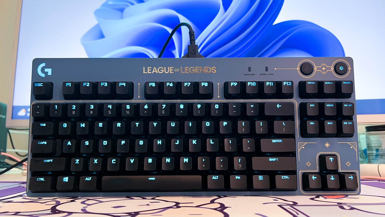 Logitech G Pro Mechanical Gaming Keyboard: Why Do My Lights Turn Off?