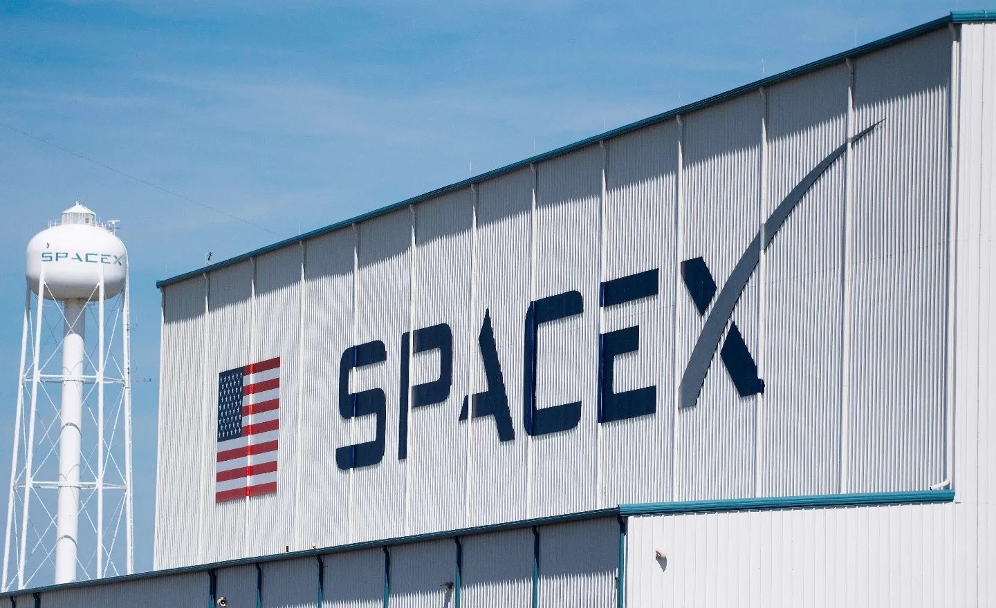 SpaceX Launches Secretive Military Spaceplane On Falcon Heavy Rocket