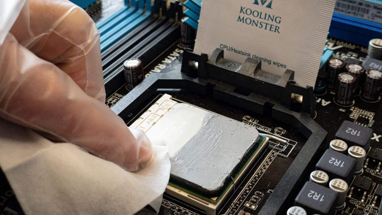 Switching CPU Cooler: How Do I Remove Thermal Paste