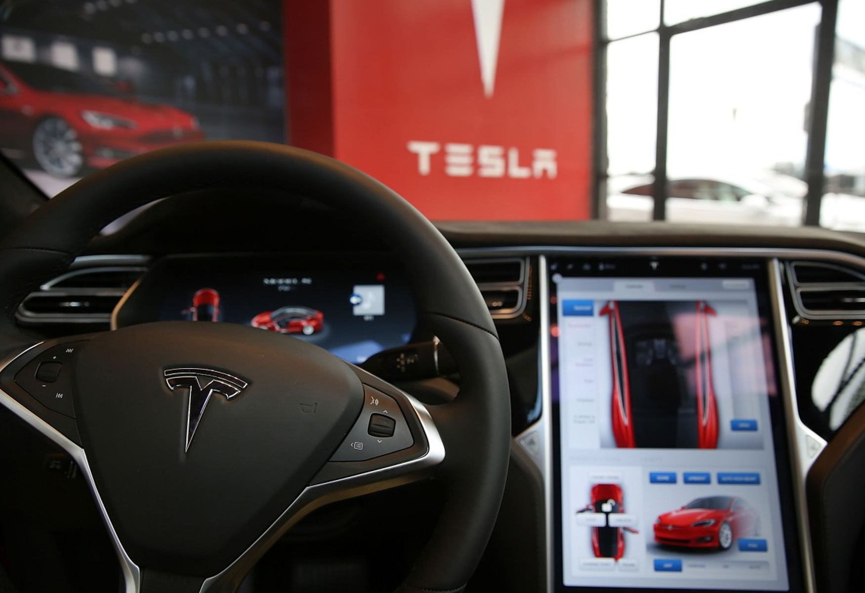 Tesla To Limit Autopilot’s Key Feature Following Recall