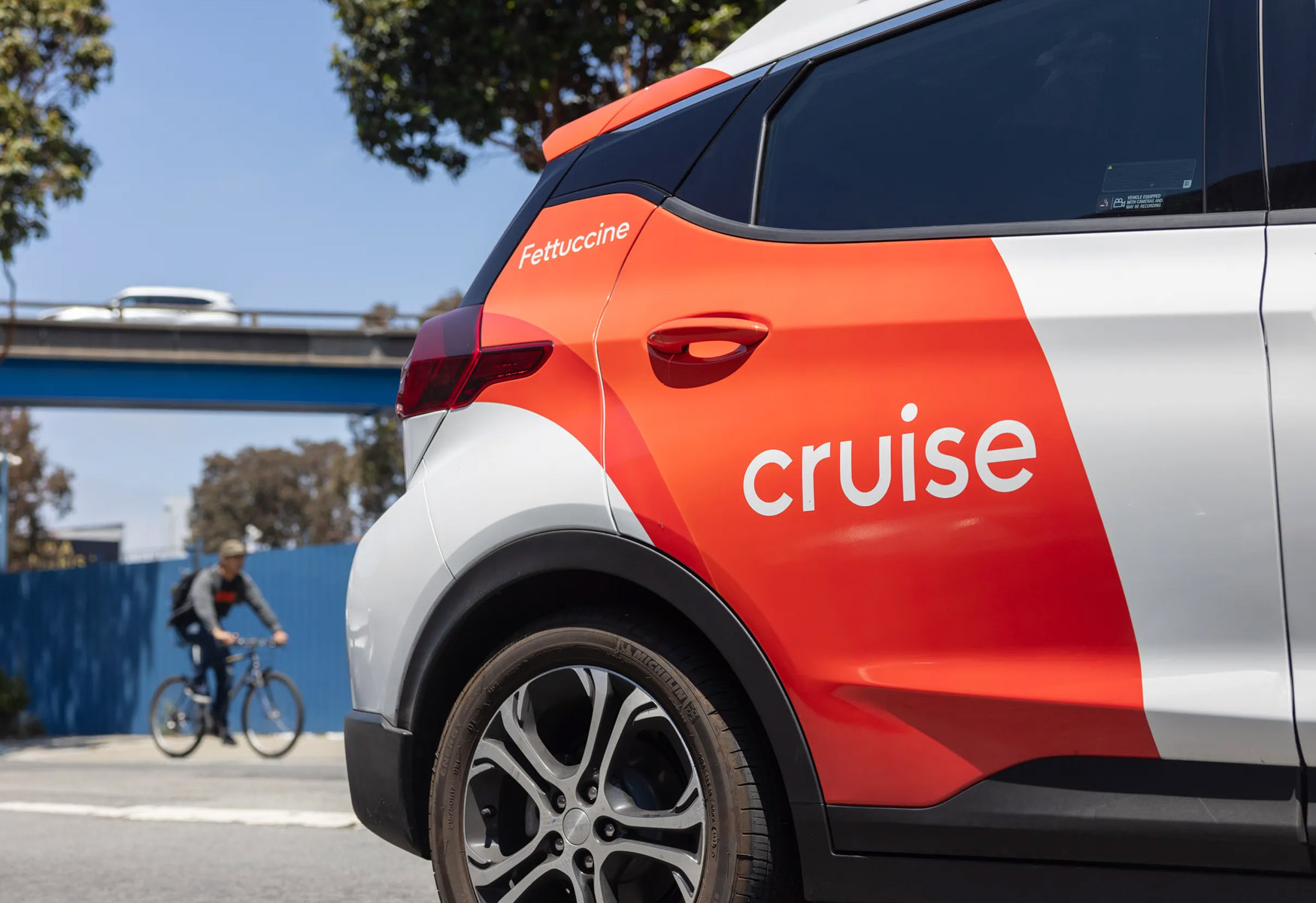The Latest In Tech And Startup News: Cruise Layoffs, Exosuits, And French Startups