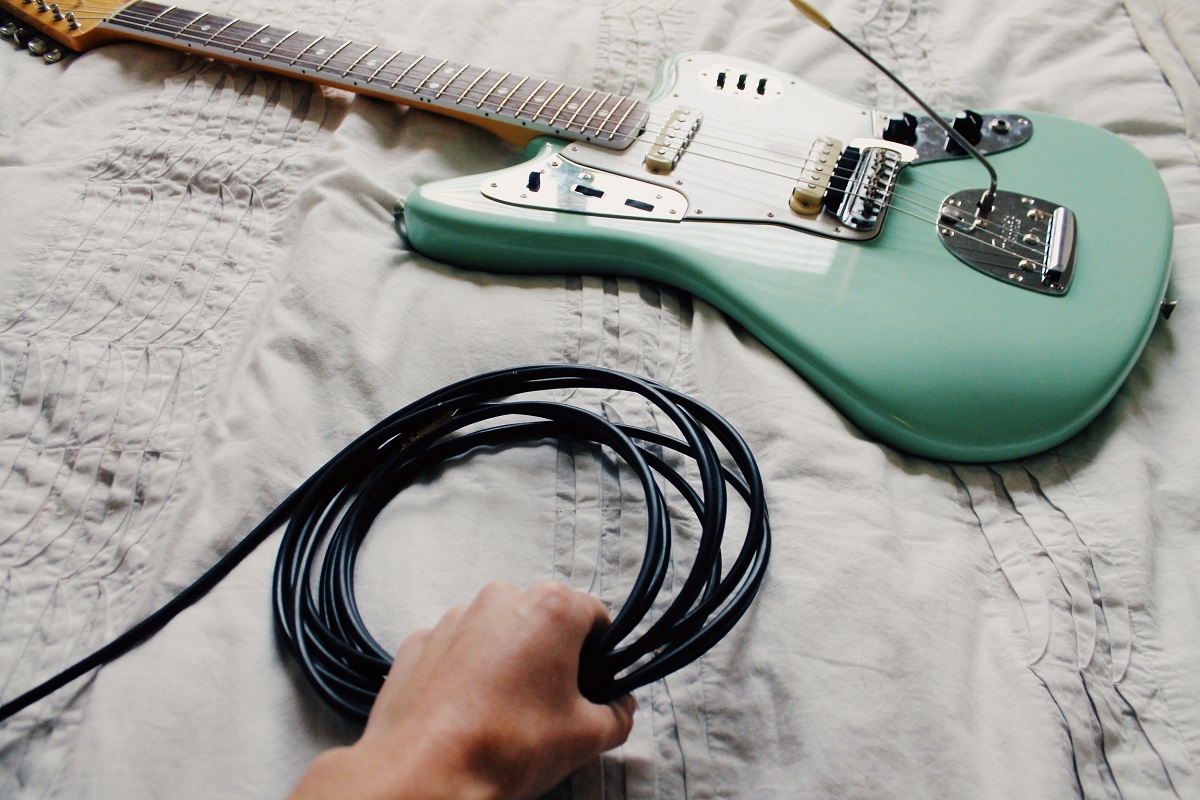 what-cable-does-an-electric-guitar-use