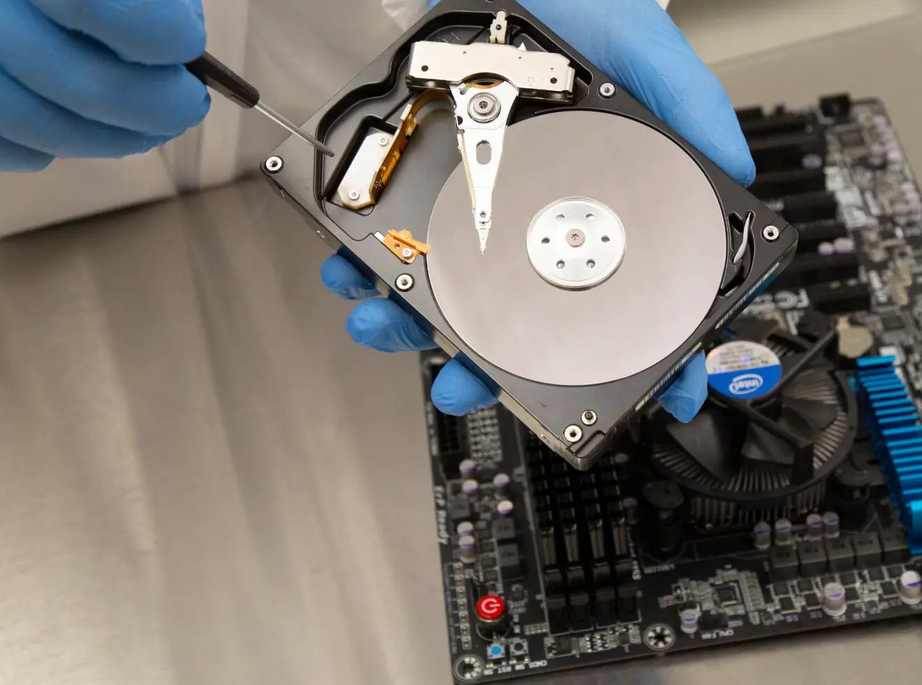 What Is A Recovery Hard Disk Drive?