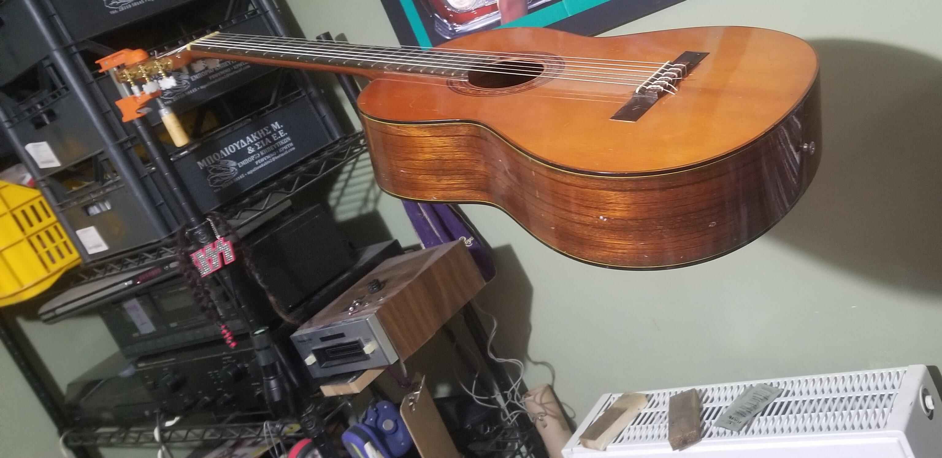 What Is Back Bowed And Forward Bowed Acoustic Guitar Neck