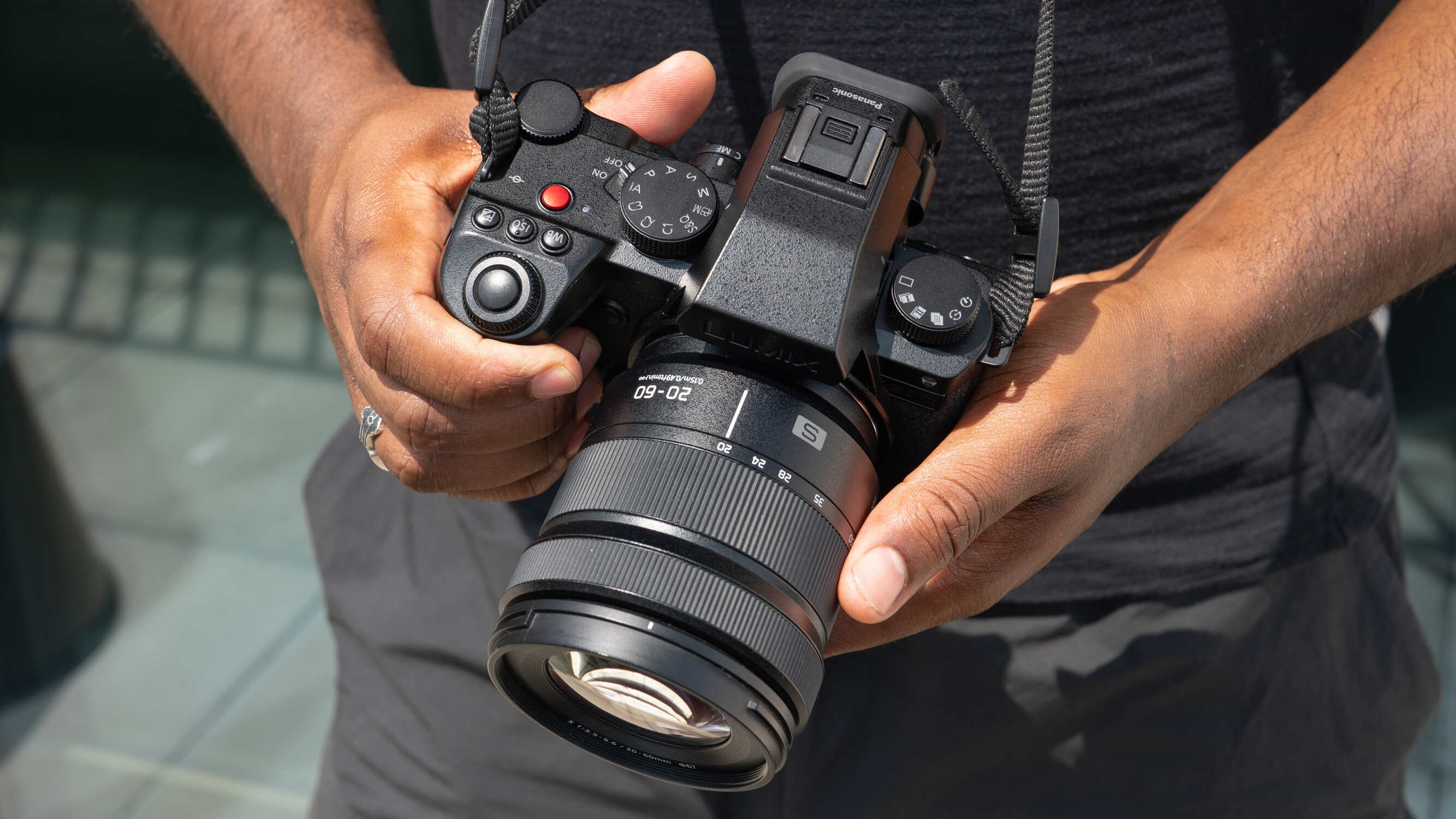What Is The Best Professional Mirrorless Camera