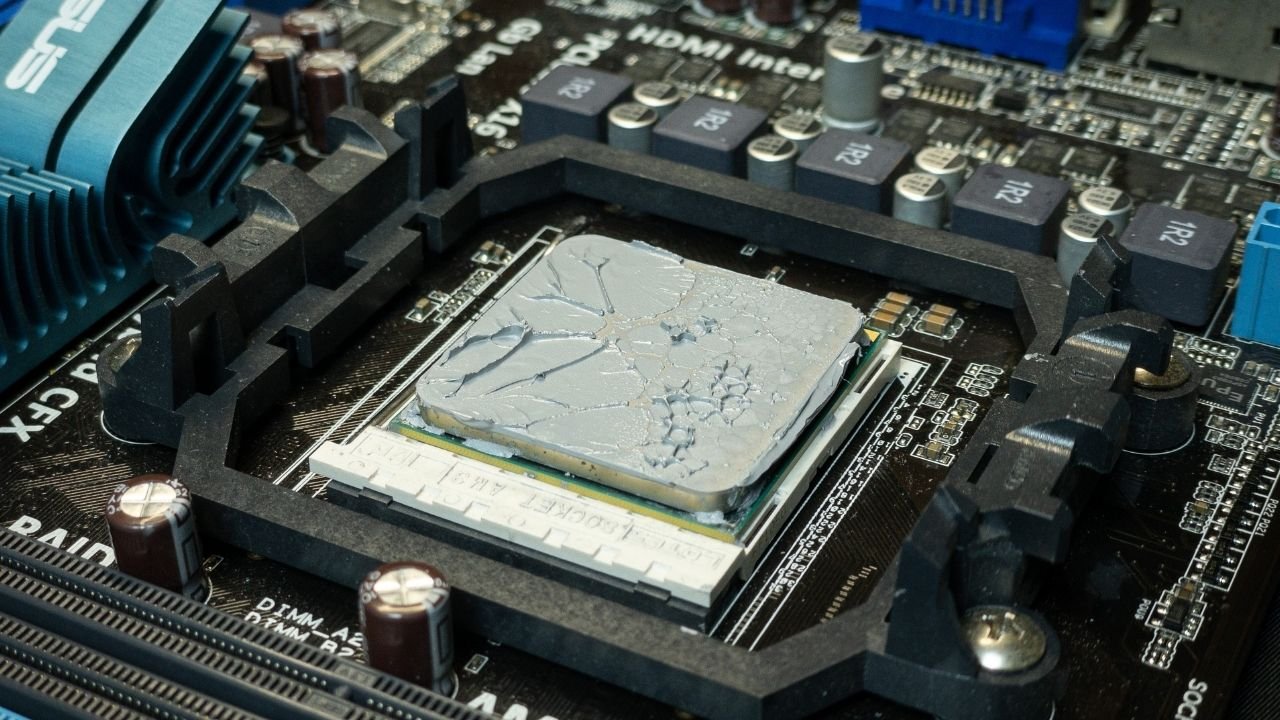 what-is-the-paste-on-a-cpu-cooler