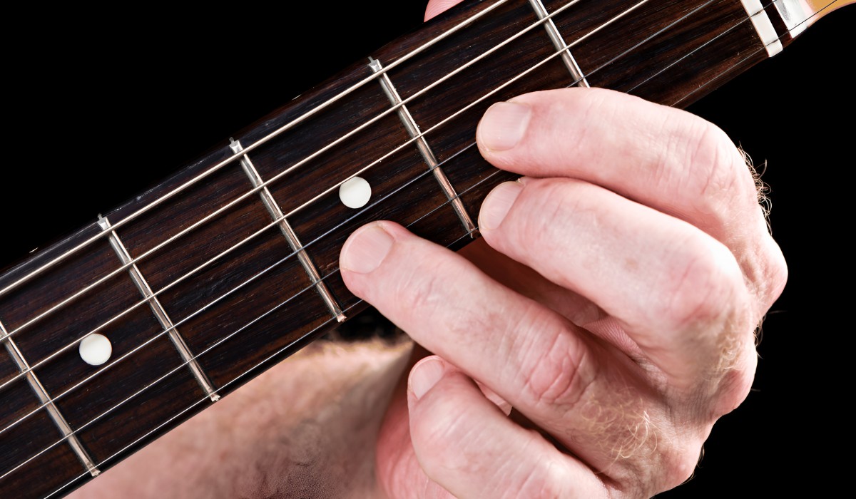 what-to-learn-first-on-electric-guitar