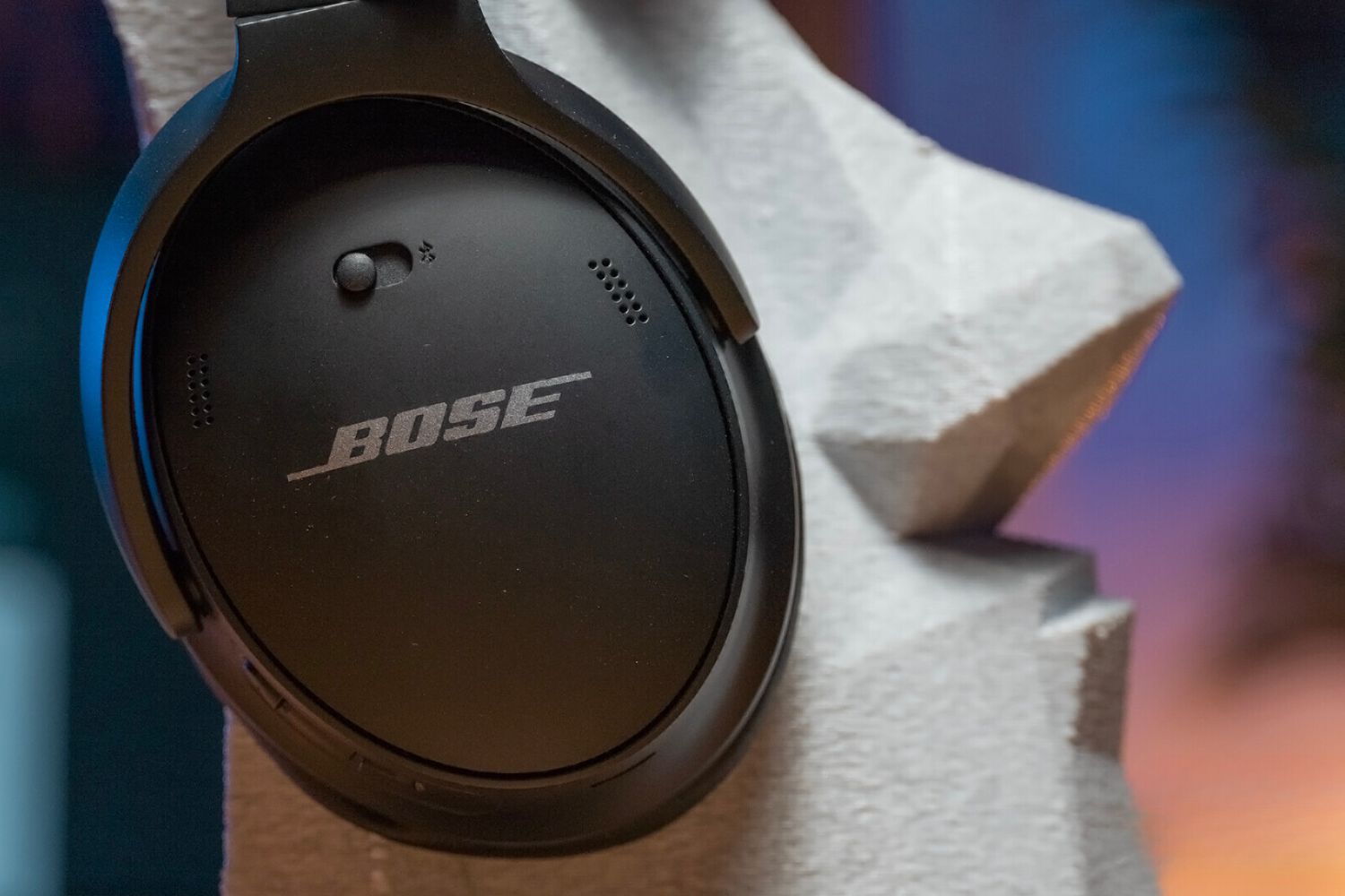 Which Battery Goes Into Bose Noise Cancelling Headphones