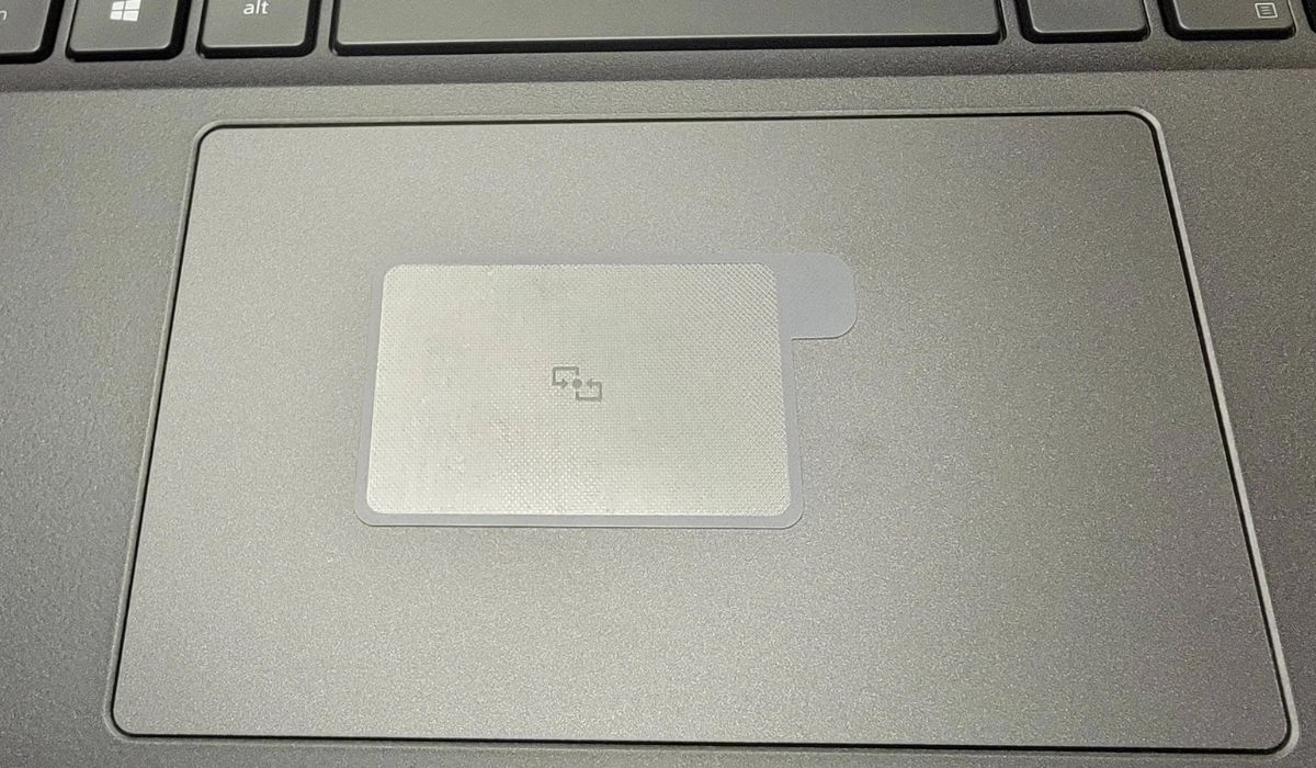 why-does-my-laptop-want-to-highlight-when-i-use-the-mouse-pad