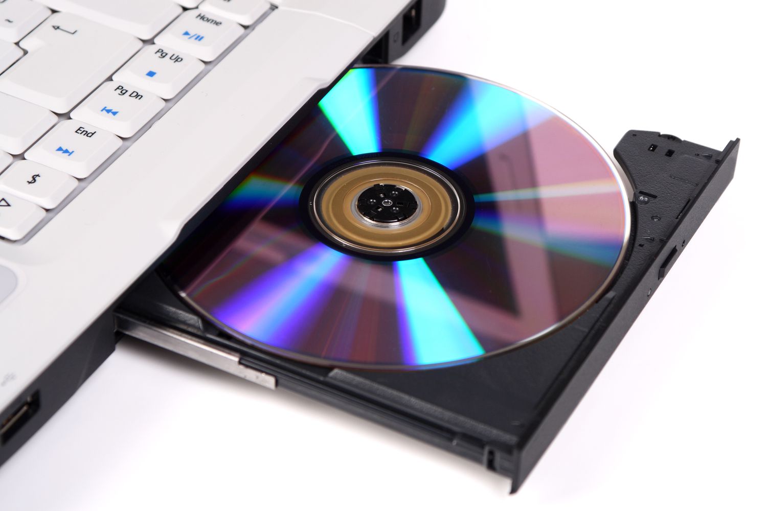 Why Gaming Laptop Doesn’t Have CD Drives