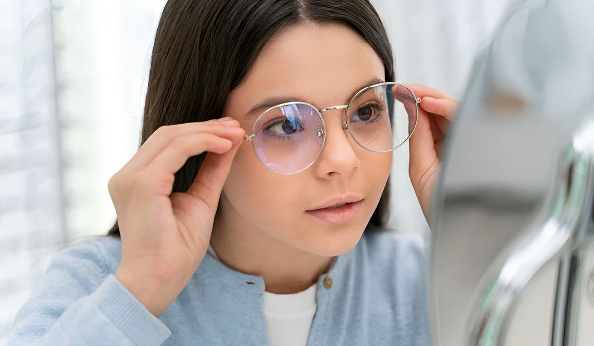 A Guide To The Benefits: What Can Blue Light Glasses Help With?