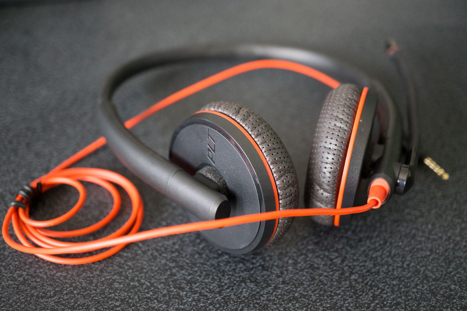 Auto-muting Woes: Troubleshooting Plantronics Headsets