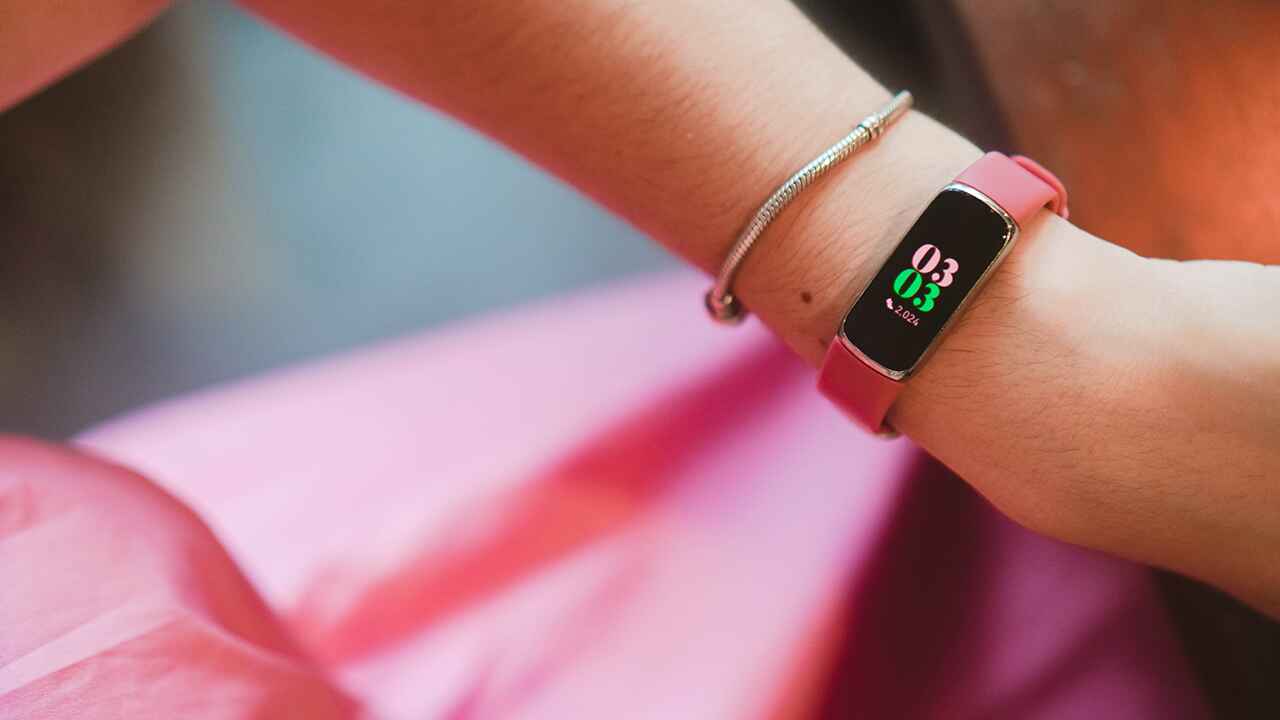 Band Sizing Wisdom: A Guide To Choosing The Right Size For Your Fitbit Band