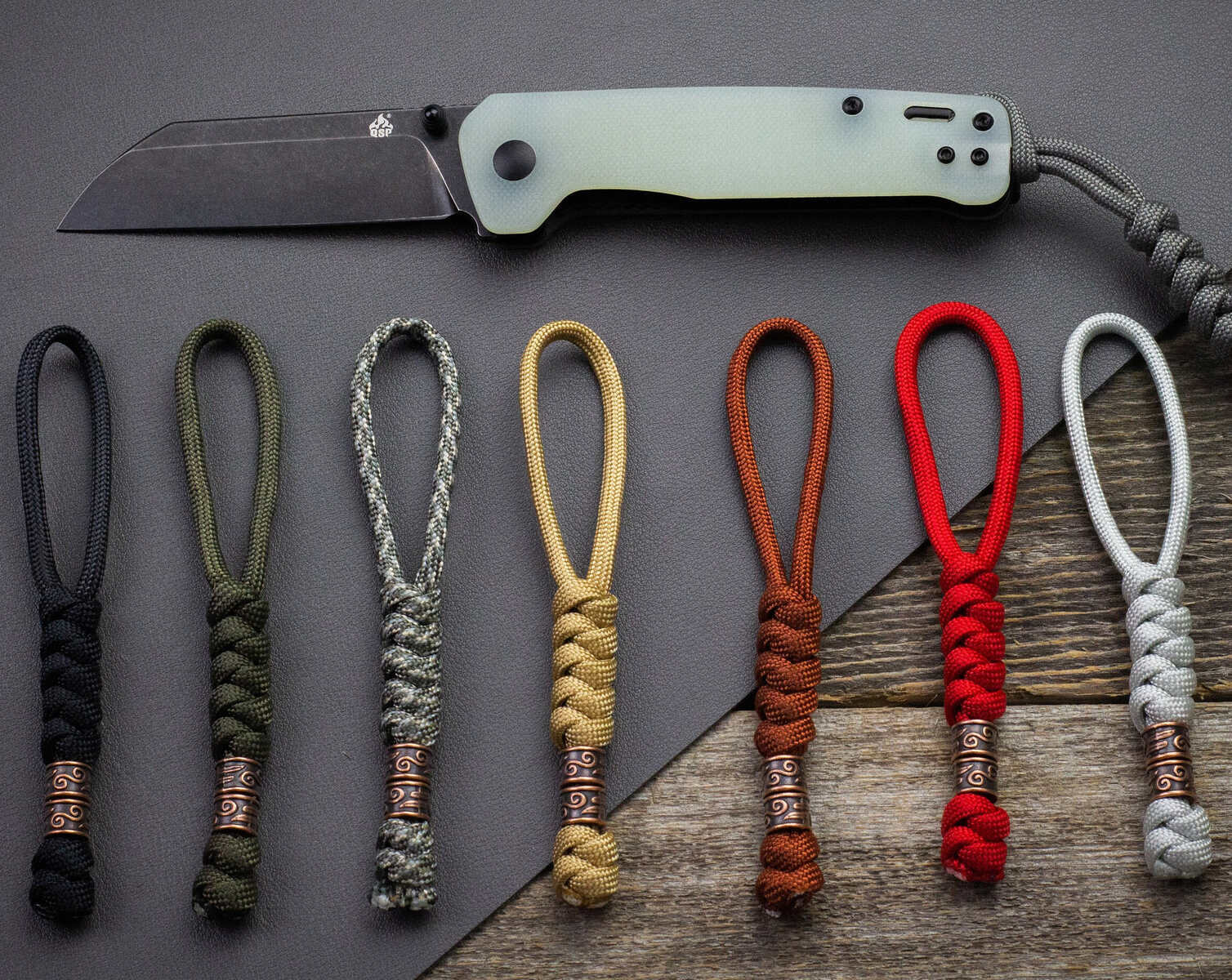 Blade Companion: Tying Lanyards For Knife Accessories