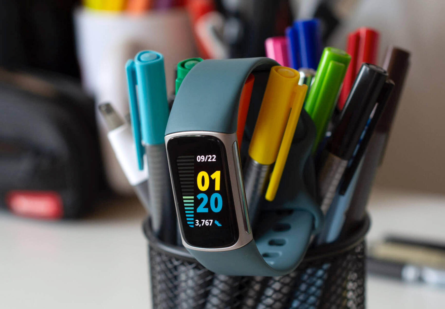 Charge 5 Wake-Up: A Guide To Waking Up Your Fitbit Charge 5