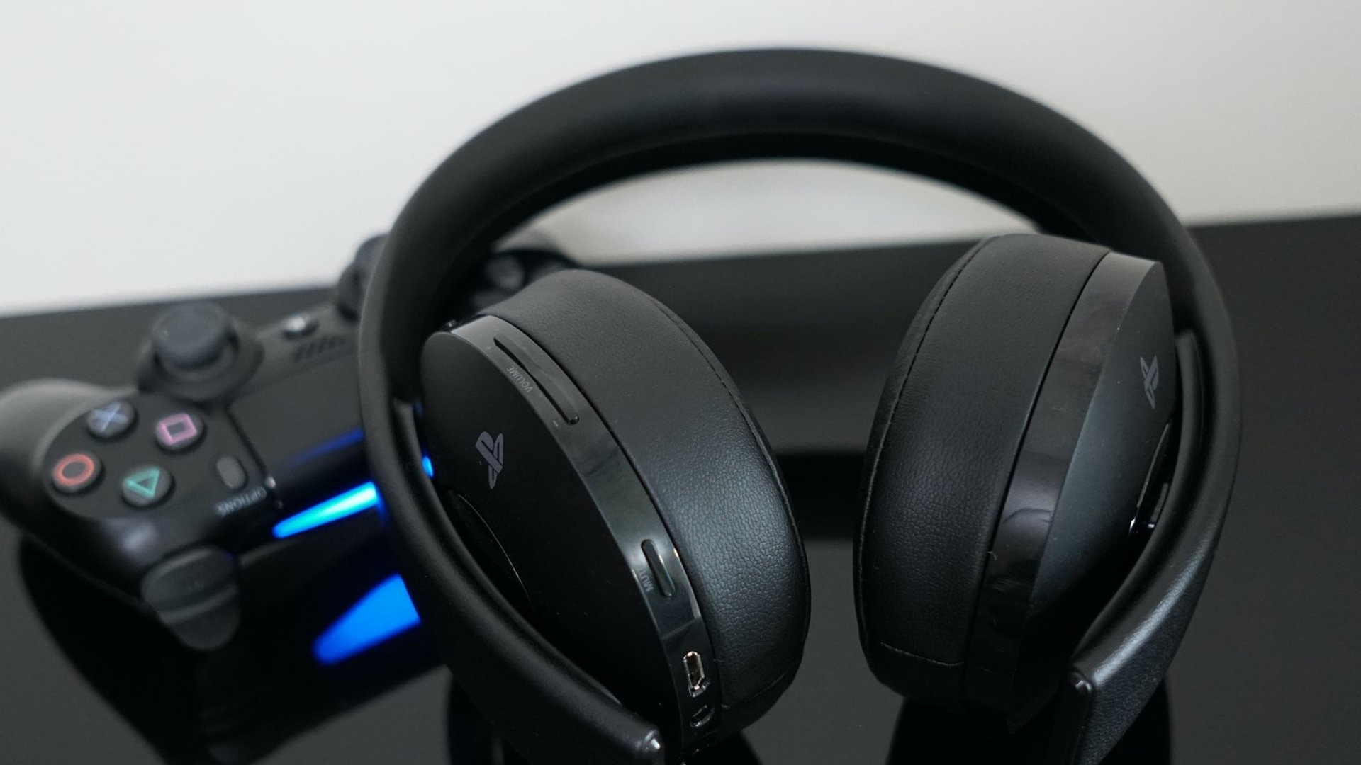 Corsair Headset On PS4: A Connection Guide