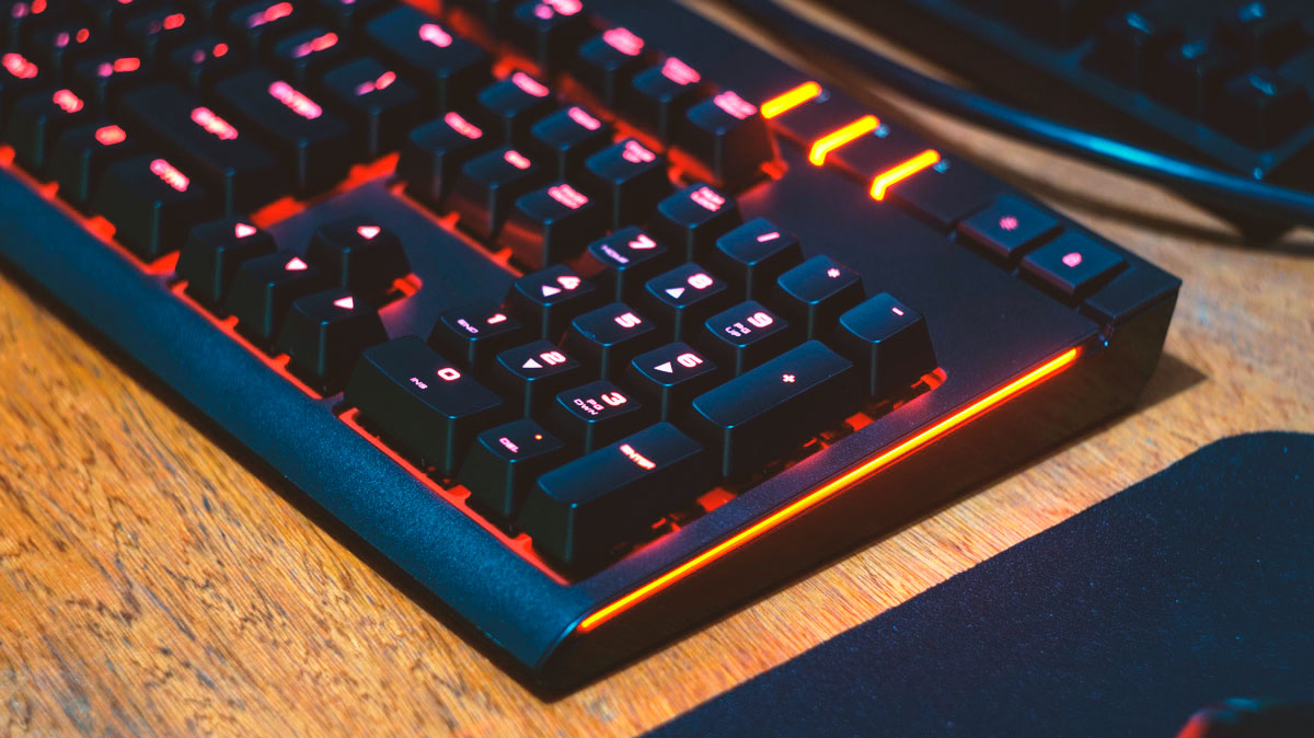 Corsair Strafe RGB Mechanical Gaming Keyboard: How To Use
