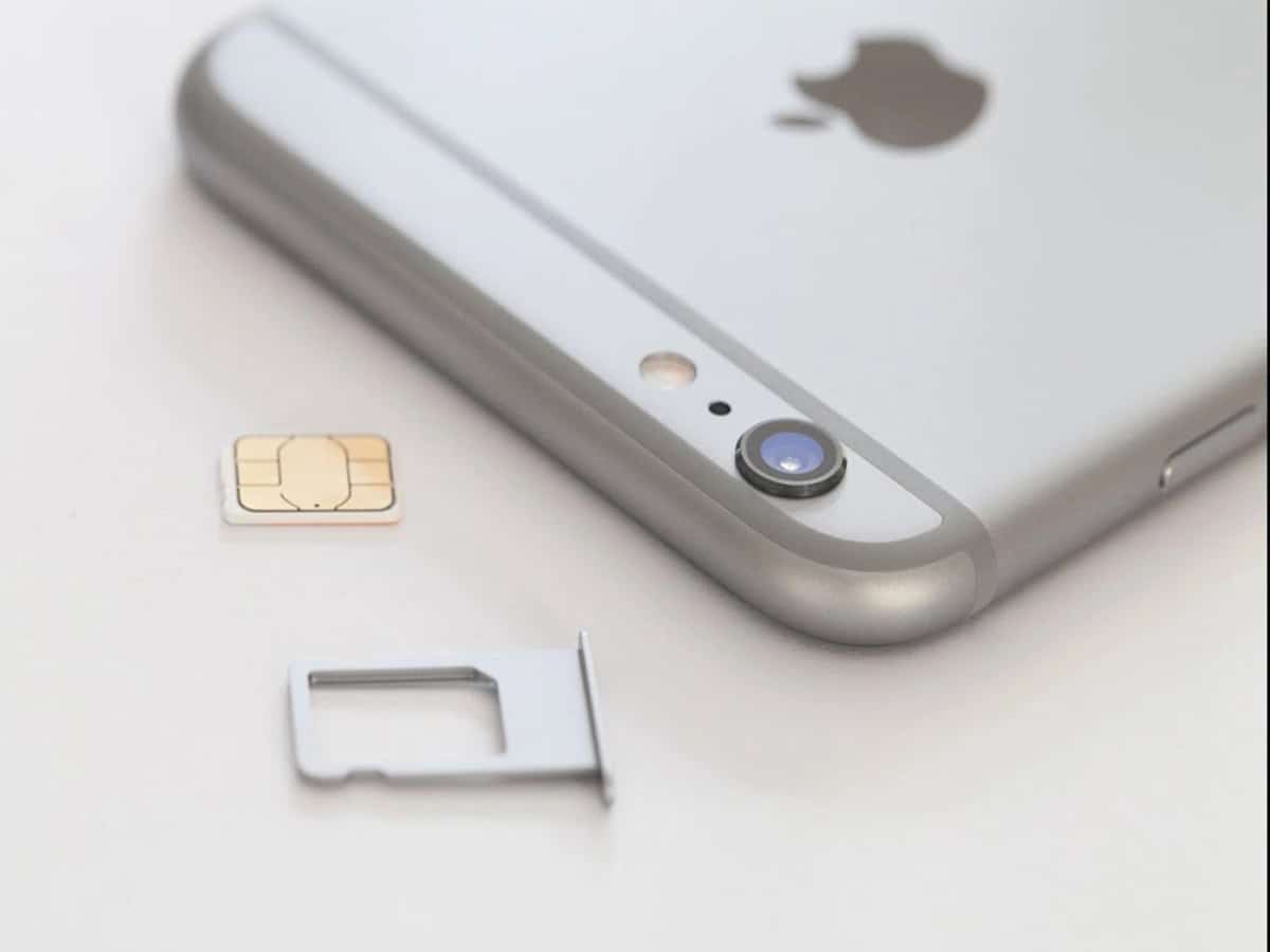 Determining The SIM Card Size For IPhone 5S