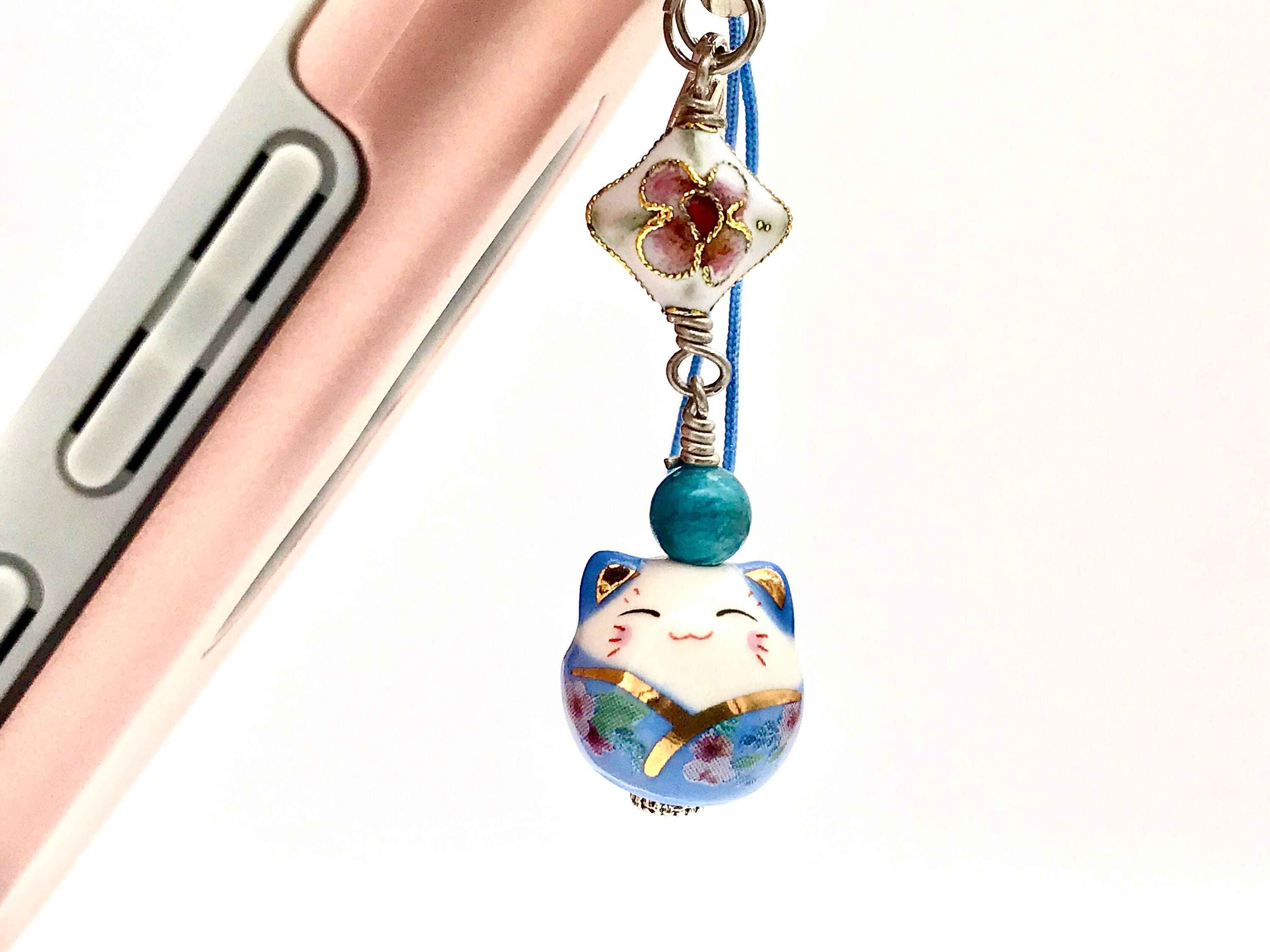 easy-attachment-tips-for-cell-phone-charms