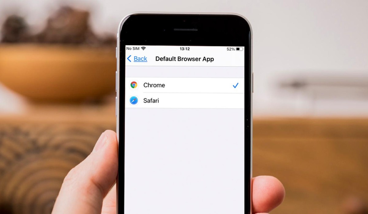 How Do I Make Chrome My Default Browser On IPhone