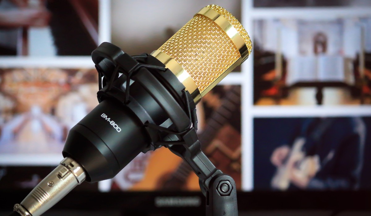 How Is A Condenser Microphone Powered