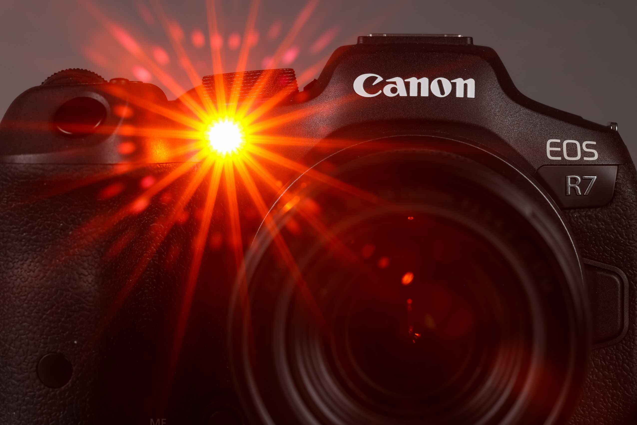 How To Capture Red Colors With A DSLR Camera