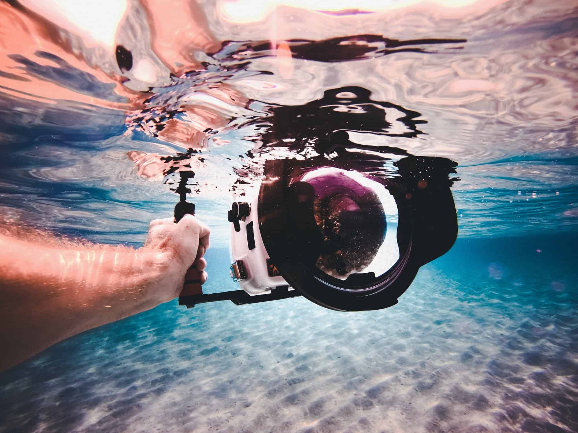 How To Take Swimming Pictures With A DSLR Camera