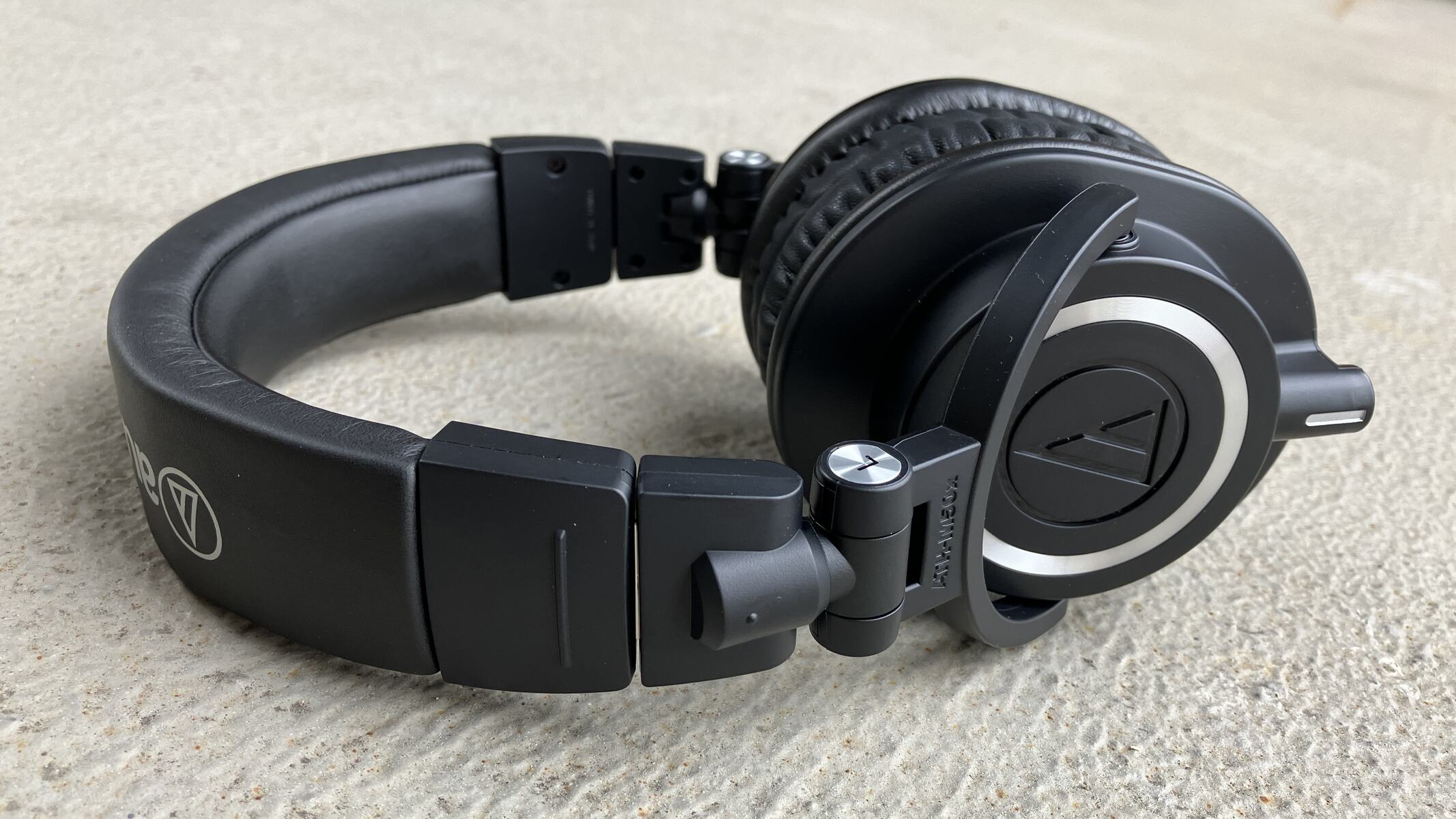 How To Use Audio Technica M50X As Xbox One Gaming Headset