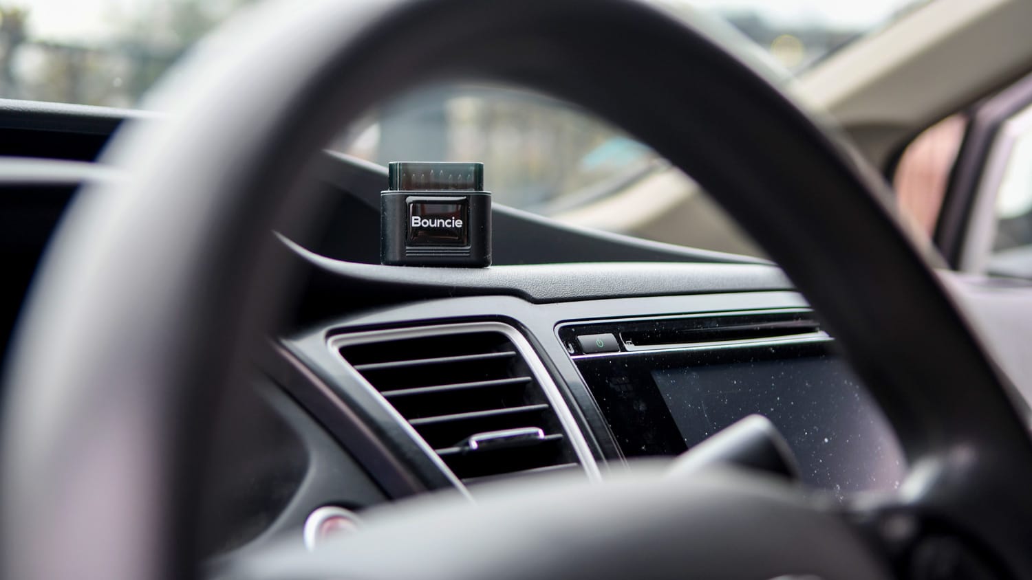 Identifying The Appearance Of GPS Trackers On Cars