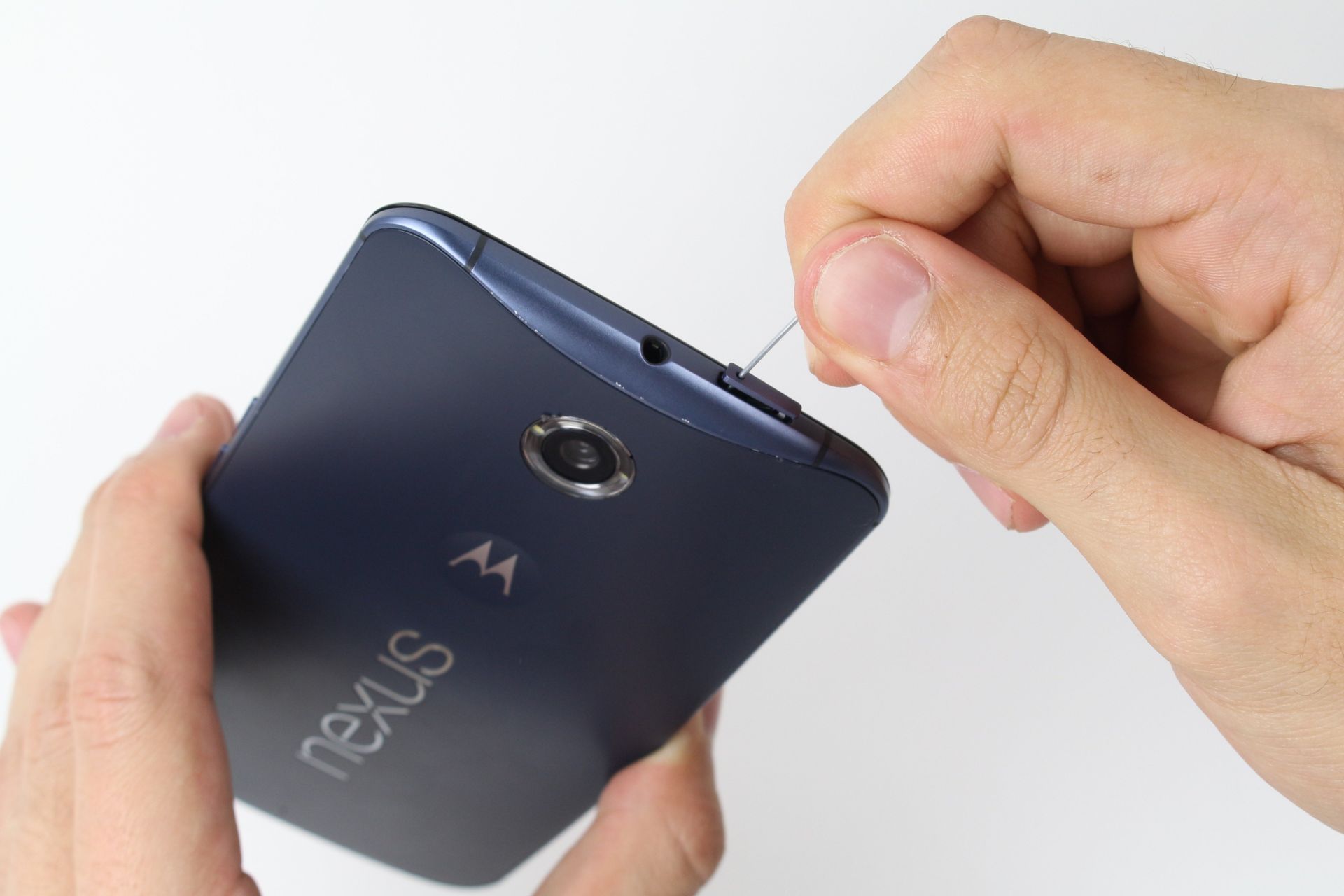 Identifying The Right SIM Card Size For Nexus 6