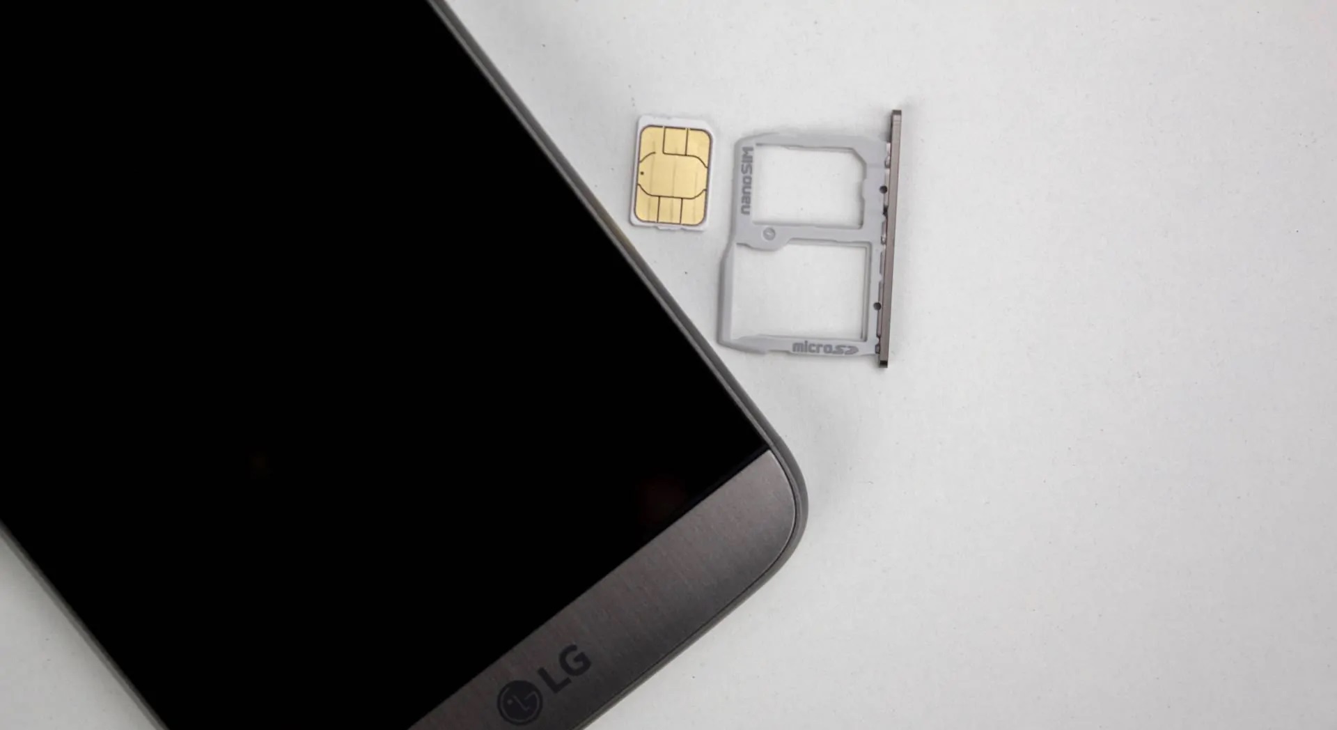 Identifying The SIM Card Slot On LG G5